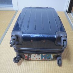 MOOMINキャリーケース（マチ付き）です。の画像
