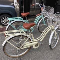 22インチと24インチの自転車セットの画像