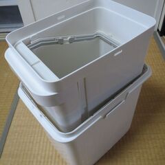 新輝合成株式会社製の2段式ゴミ箱です。の画像