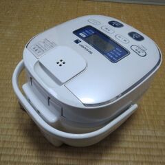 シャープ製炊飯器KS-H5E9（エディオンオリジナルモデル/シャープ製KS-C5Eと同製品）です。の画像