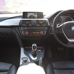 ★信用回復ローン★BMW　3シリーズ★　🌈パワーシート🌈バックカメラ🌈パドルシフト🌈の画像