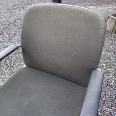 デスクチェア 肘掛け 回転 昇降機能 キャスター 付き 椅子の画像