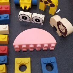 ★組み立てブロック70～75個★中古の画像