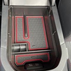 トヨタ RAV4 オプション品 4点 / ラブフォー アクセサリー マット ゴミ箱 小物入れの画像