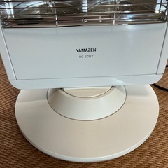 小さめ遠赤外線ヒーター　山善　2020年製の画像