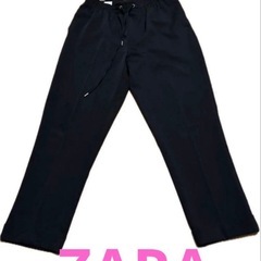 ZARA カジュアルパンツ　ブラック
の画像