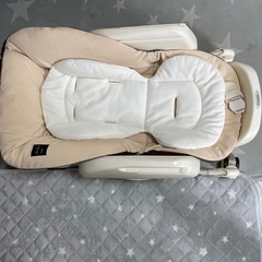 combiハイローチェアの画像