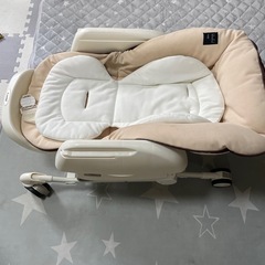 combiハイローチェアの画像
