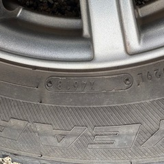スタッドレスタイヤ205/65R15の画像