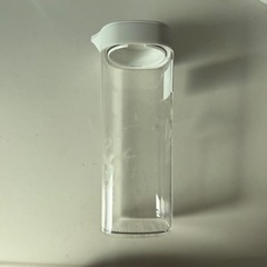 無印良品 横置きできるストレーナー付き冷水筒 1Lの画像