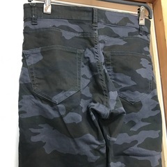 メンズパンツの画像