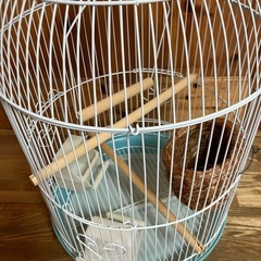 中古使用品　鳥かご　の画像