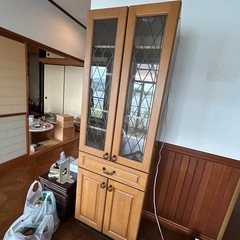 食器棚の画像