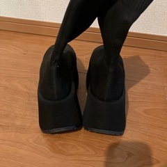 厚底ブーツの画像