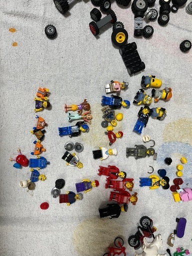 LEGO レゴブロック　20kg +ボルボクレーン車