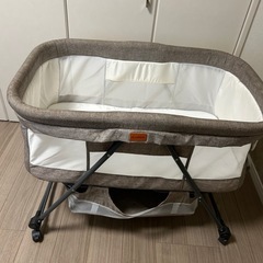 UBRAVOO ベビーベッド ゆりかごの画像