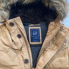 baby GAP 105 アウター　男女の画像