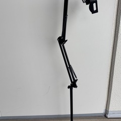 寝ながら　スマホスタンドの画像