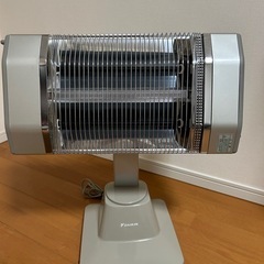 ダイキン　遠赤外線暖房機の画像