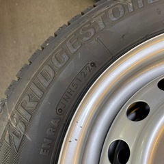 4本SET　ハイゼット　ハイゼットカーゴなどに❣️ １２インチ　スタッドレスタイヤ　ブリヂストンの画像