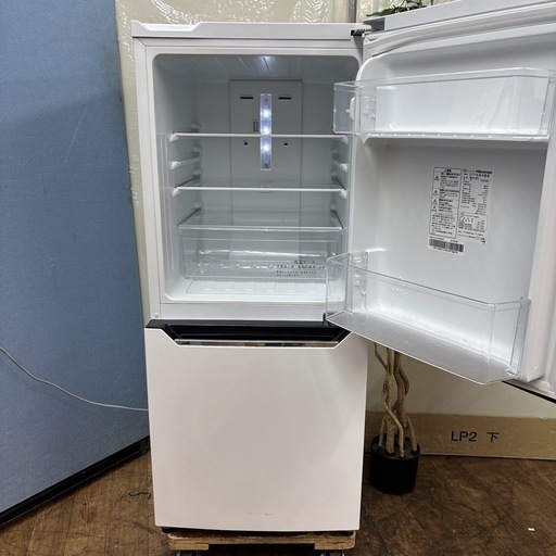 I538 Hisense 冷蔵庫 (130L) 2ドア 動作確認済 クリーニング済 【公式