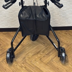 三輪歩行機の画像