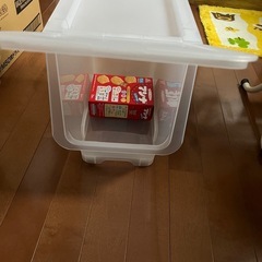 収納ボックスの画像