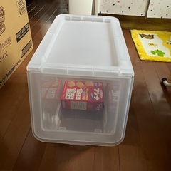 収納ボックスの画像