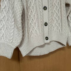 gu カーディガンの画像
