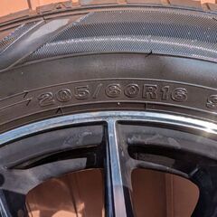 205/60R16 サマータイヤの画像