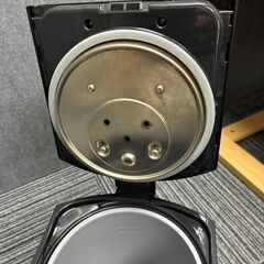 【無料でお譲りします】ポット　アイリスオーヤマ　IAHD-130-Bの画像