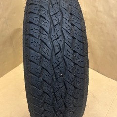 215/70r16 TOYOオープンカントリー　ホワイトレターの画像