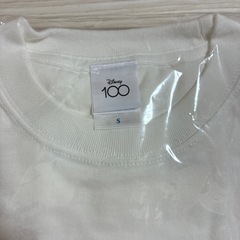 【値引交渉OK】【新品未使用】ディズニーTシャツ　レディース Sサイズの画像