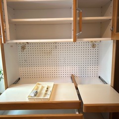 食器棚の画像