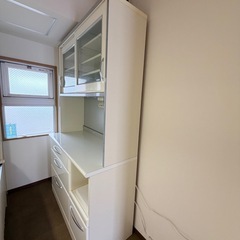 吉田家具キッチン収納　食器棚の画像