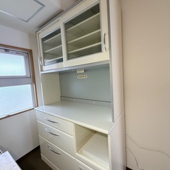 吉田家具キッチン収納　食器棚の画像