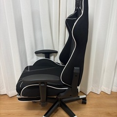 [極美品]SKYE ゲーミングチェア　オフィスチェアの画像