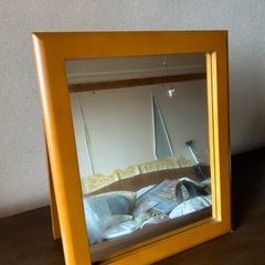 鏡の画像