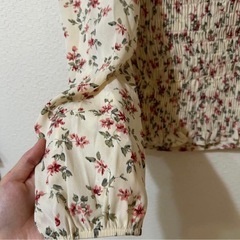 花柄 長袖ブラウスの画像