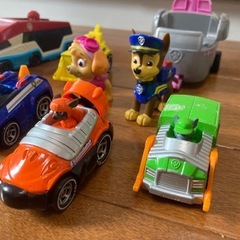 パウパトロールのミニカー等おもちゃセットの画像