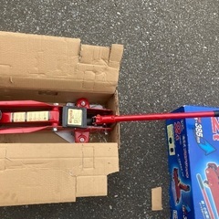 受け渡し者が決まりました　油圧式　フロアジャッキ　2tの画像