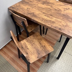 ダイニングデーブルセットの画像
