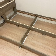ダブルベットフレームの画像