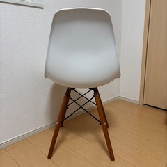【美品！】ナチュラルホワイトチェアの画像