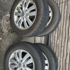 セレナ　 スタッドレスれれレラ