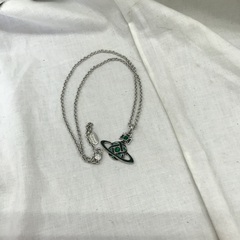 ☆ドリーム2号館☆Vvienne Westwood/ネックレス/GRNの画像