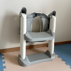 子供用補助便座です。トイトレにどうぞ！
の画像