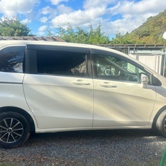 ホンダ　フリードの画像