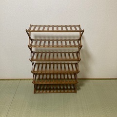 折りたたみ可能　木製靴棚　の画像