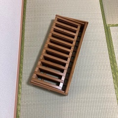 折りたたみ可能　木製靴棚　の画像